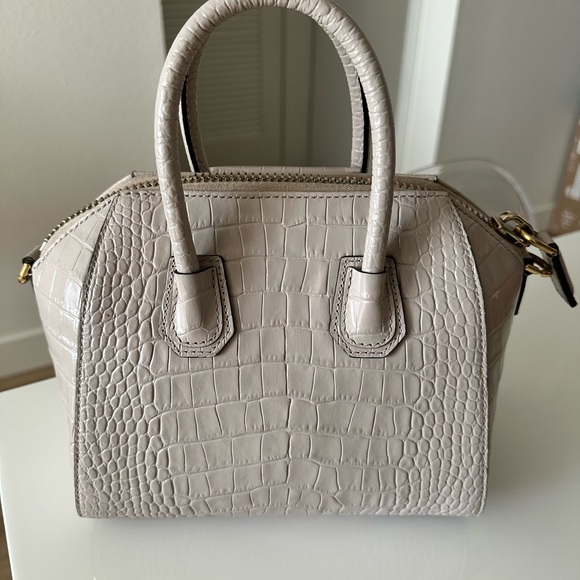 Givenchy Beige Croc-Embossed Bag - Picture 8 of 8